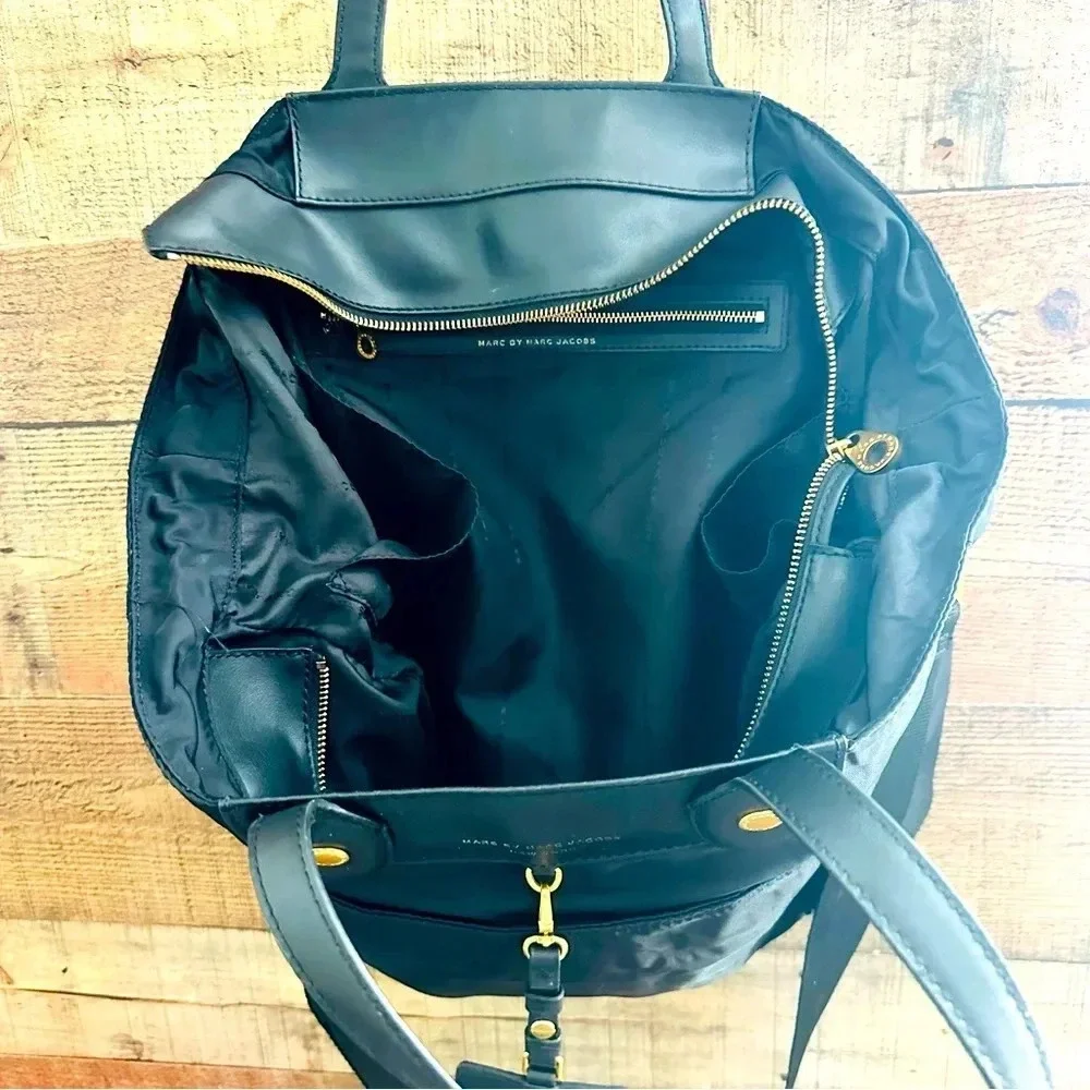 Marc by Marc Jacobs Preppy Nylon/Leather Eliz-a-baby Diaper Bag